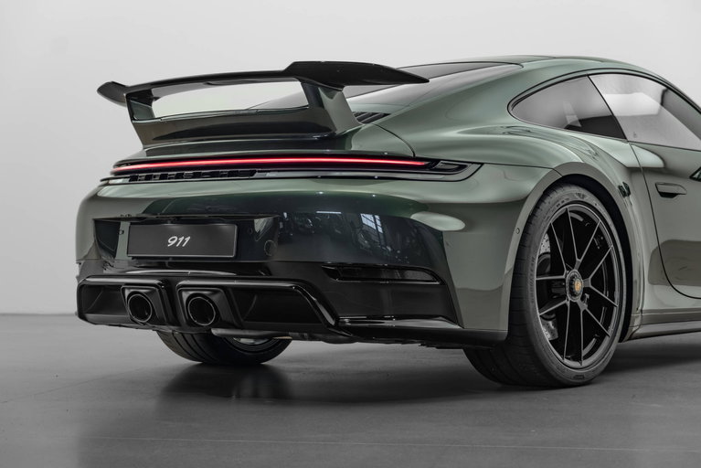 Porsche 992.2 Carrera 4 GTS