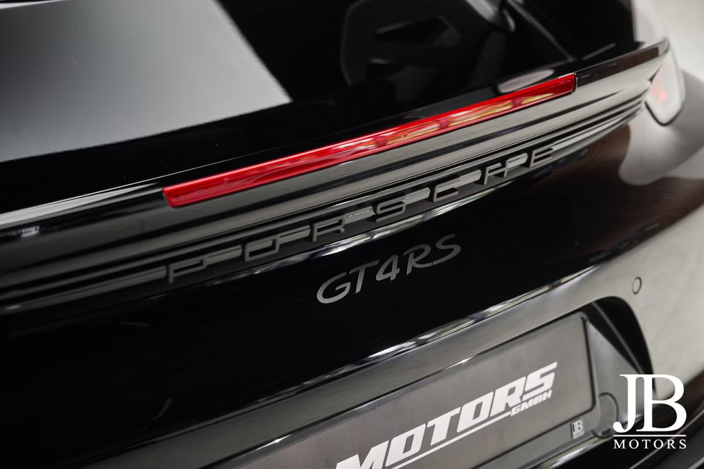 Porsche 718 Cayman GT4 RS