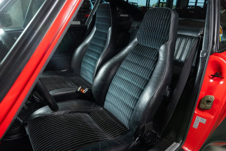 Porsche 911 Turbo 3.3