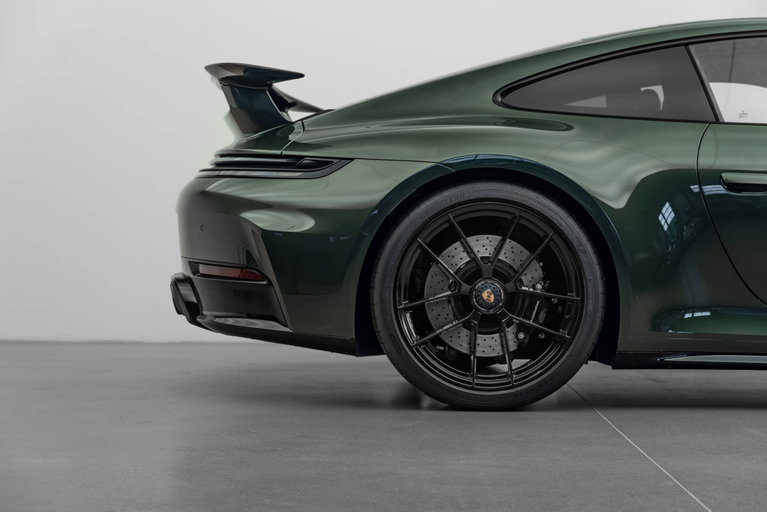 Porsche 992.2 Carrera 4 GTS