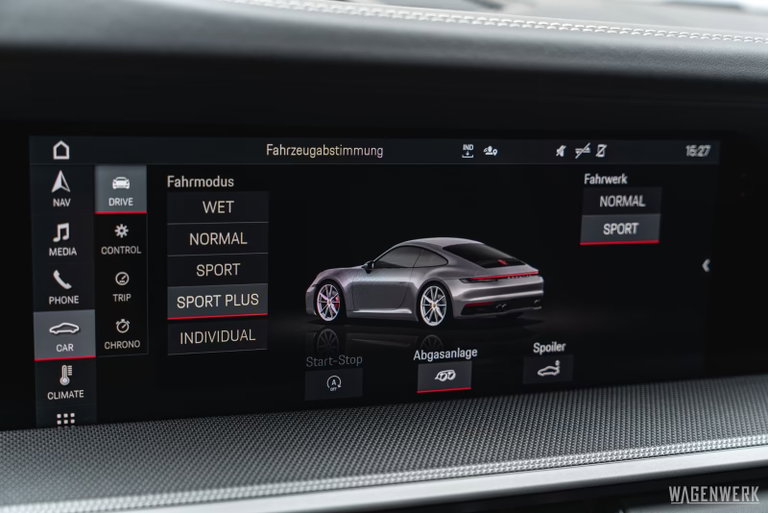 Porsche 992 Carrera 4S