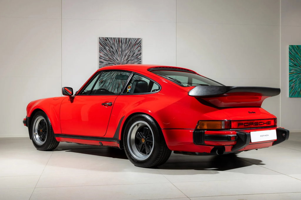 Porsche 911 Turbo 3.3