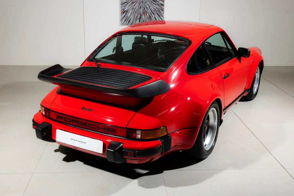 Porsche 911 Turbo 3.3