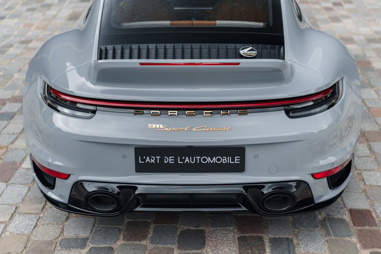Porsche 992 Sport Classic