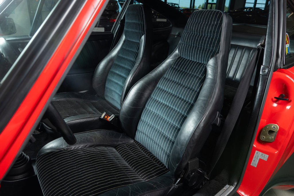 Porsche 911 Turbo 3.3