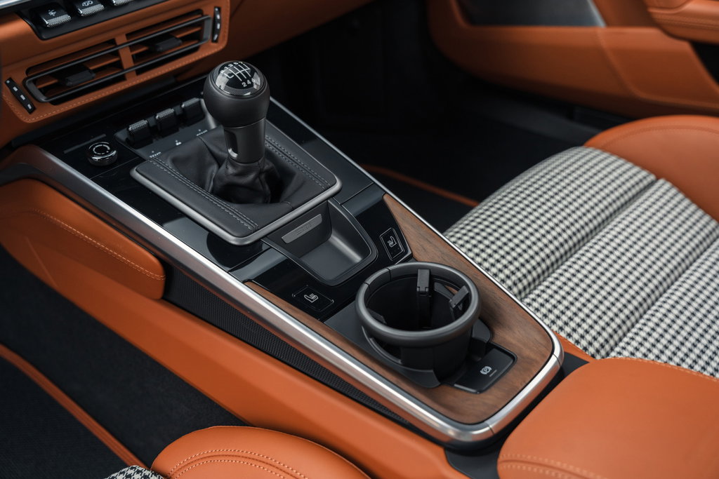 Porsche 992 Sport Classic
