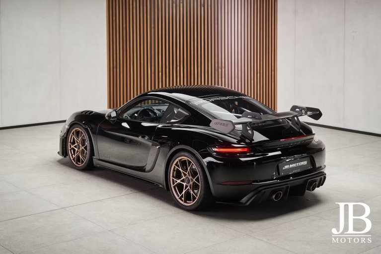 Porsche 718 Cayman GT4 RS