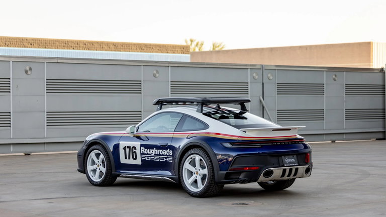 Porsche 911 Dakar
