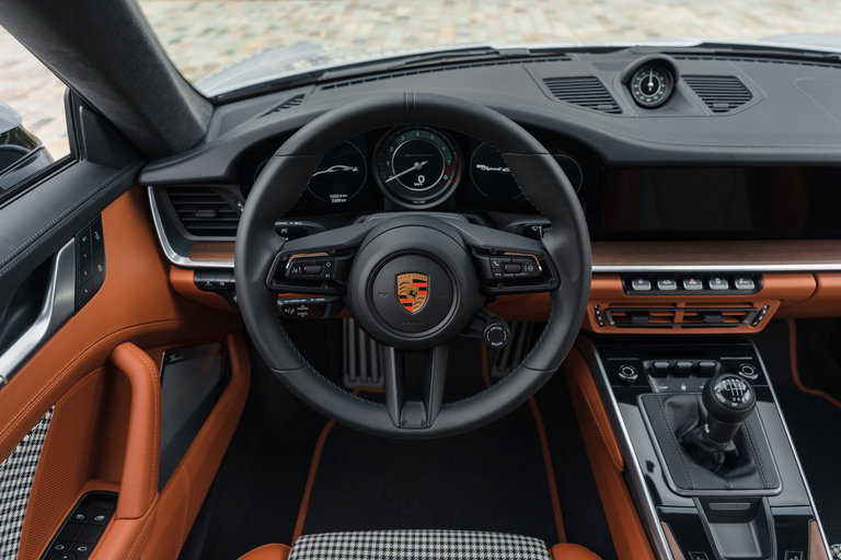 Porsche 992 Sport Classic