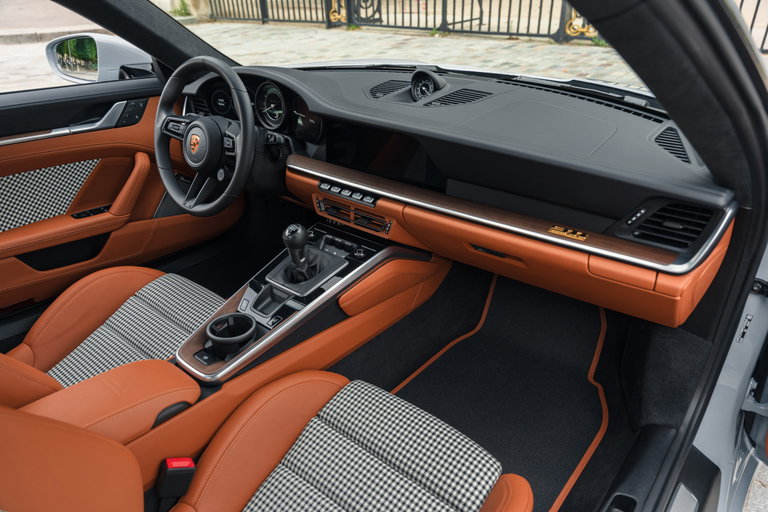 Porsche 992 Sport Classic