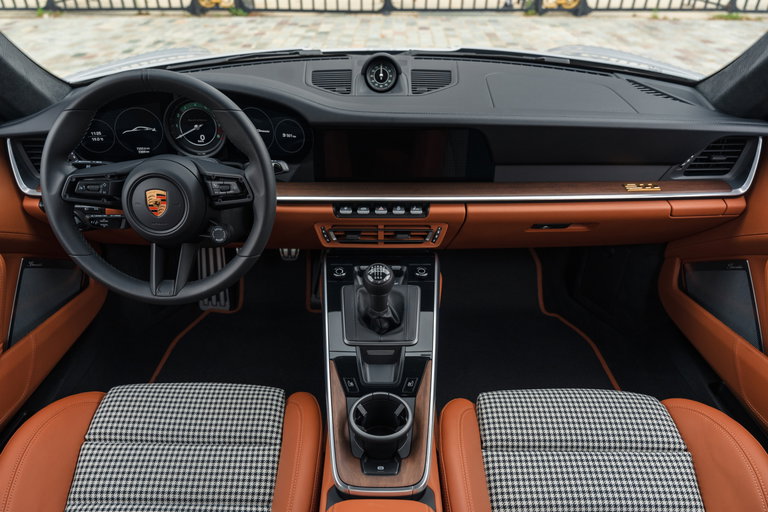 Porsche 992 Sport Classic