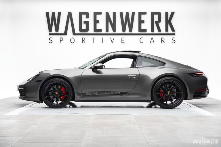 Porsche 992 Carrera 4S