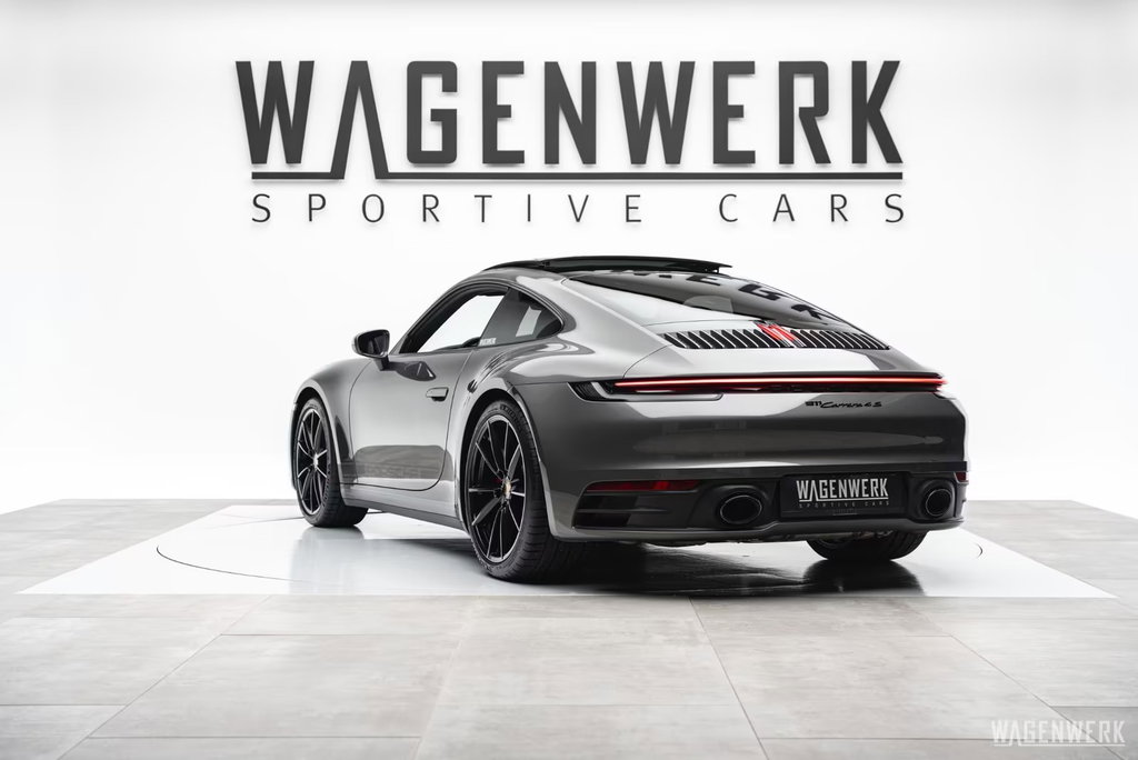 Porsche 992 Carrera 4S