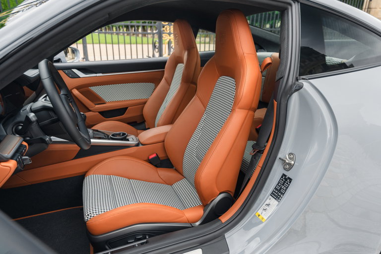 Porsche 992 Sport Classic