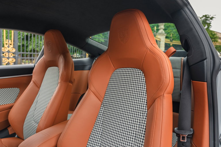 Porsche 992 Sport Classic