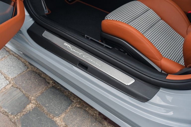 Porsche 992 Sport Classic