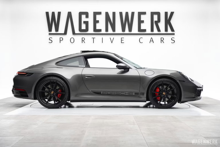 Porsche 992 Carrera 4S