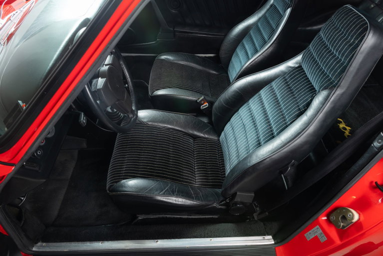 Porsche 911 Turbo 3.3