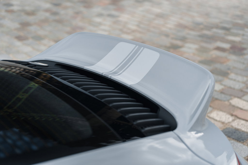 Porsche 992 Sport Classic