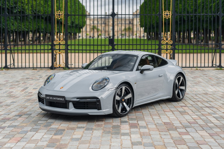 Porsche 992 Sport Classic