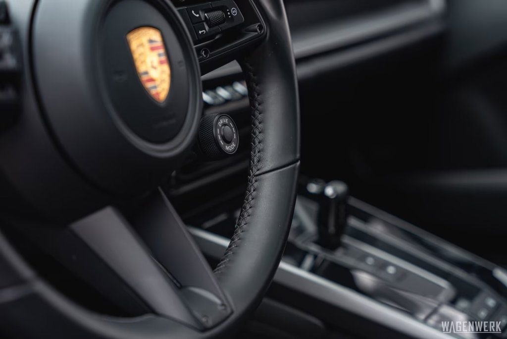 Porsche 992 Carrera 4S