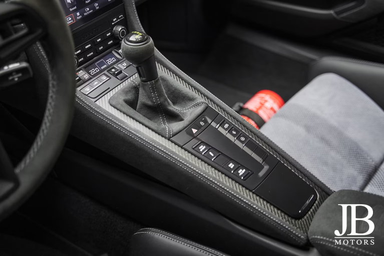 Porsche 718 Cayman GT4 RS