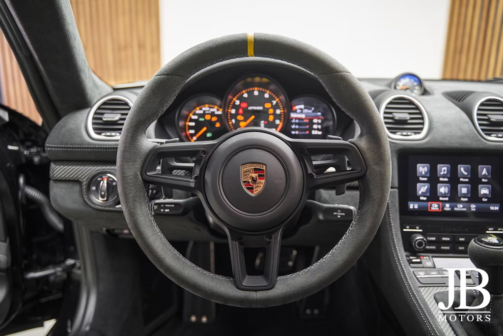 Porsche 718 Cayman GT4 RS