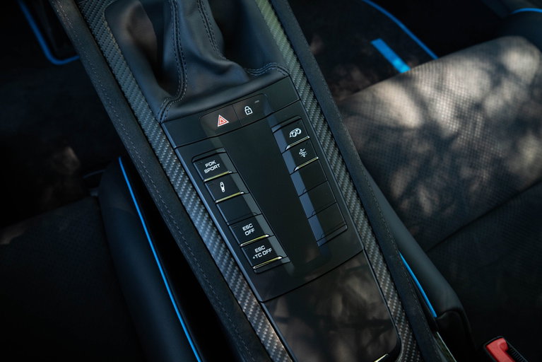 Porsche 718 Spyder RS