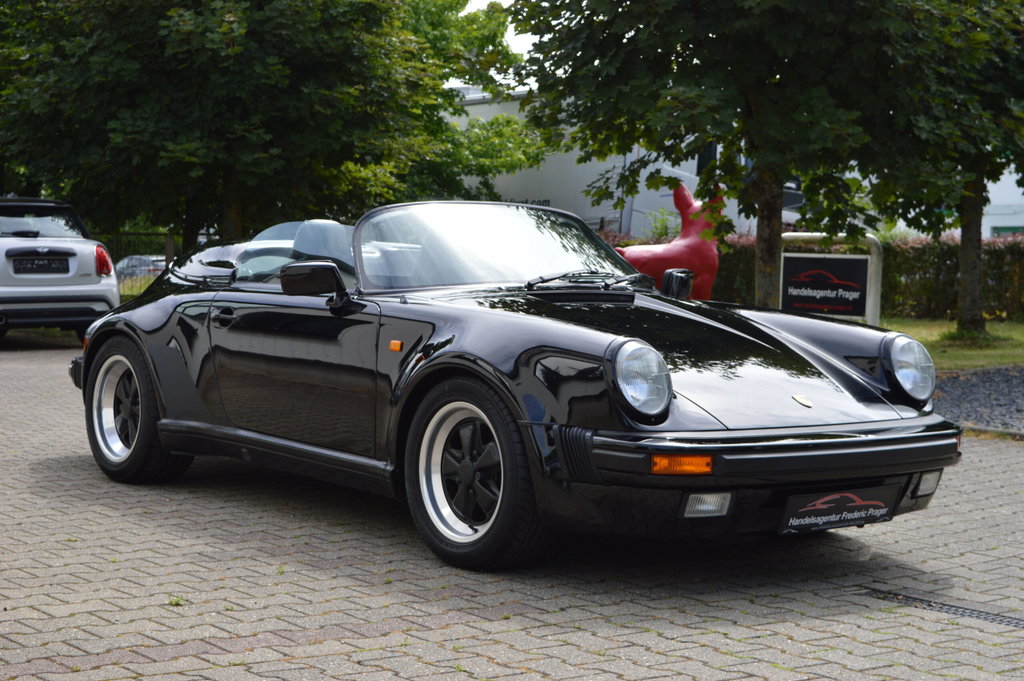 Porsche 911 Carrera 3.2 Speedster