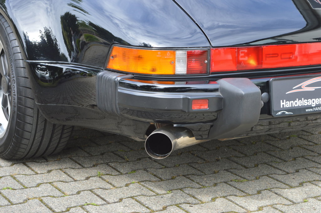 Porsche 911 Carrera 3.2 Speedster