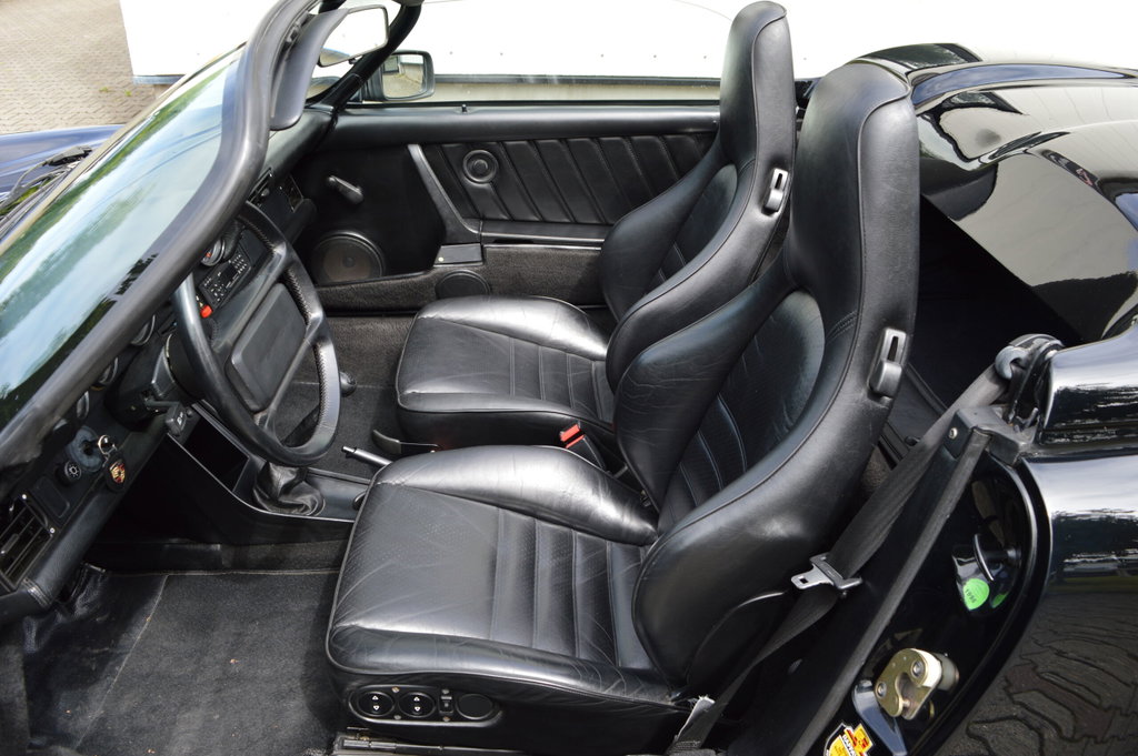 Porsche 911 Carrera 3.2 Speedster