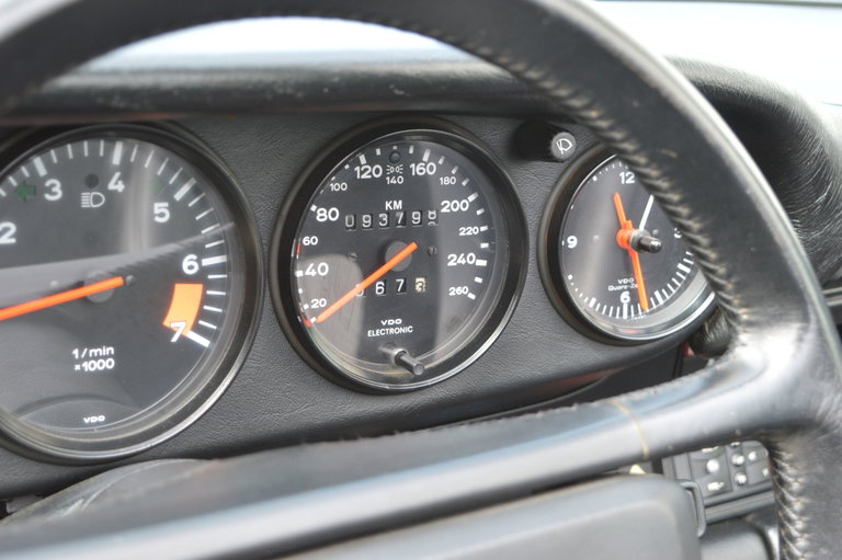 Porsche 911 Carrera 3.2 Speedster