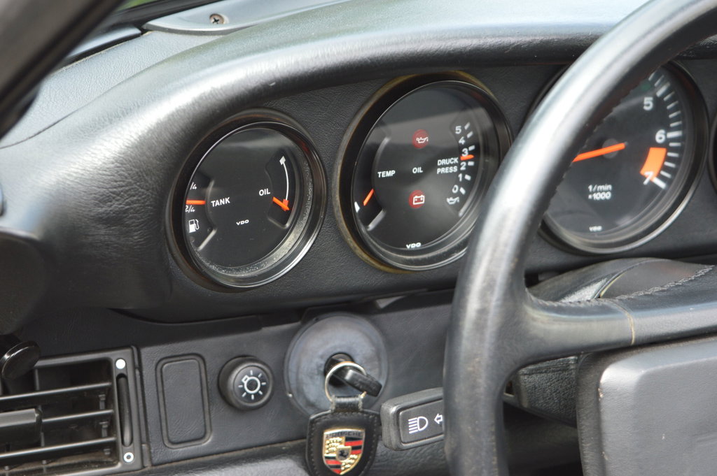 Porsche 911 Carrera 3.2 Speedster