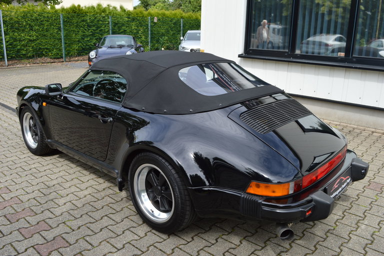 Porsche 911 Carrera 3.2 Speedster