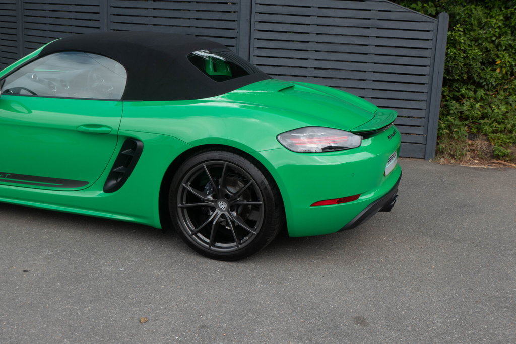 Porsche 718 Boxster