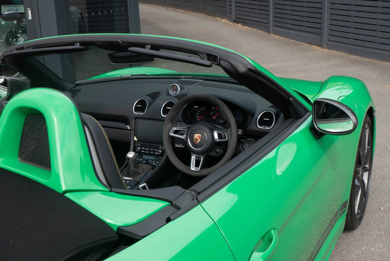 Porsche 718 Boxster