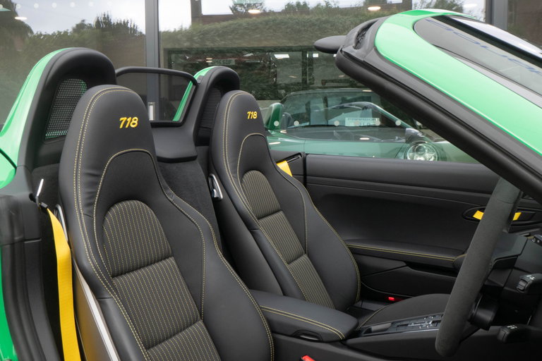 Porsche 718 Boxster
