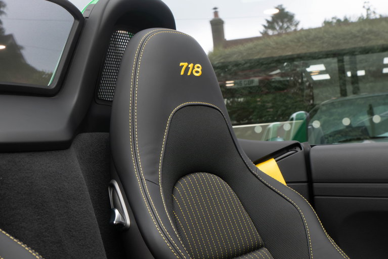Porsche 718 Boxster