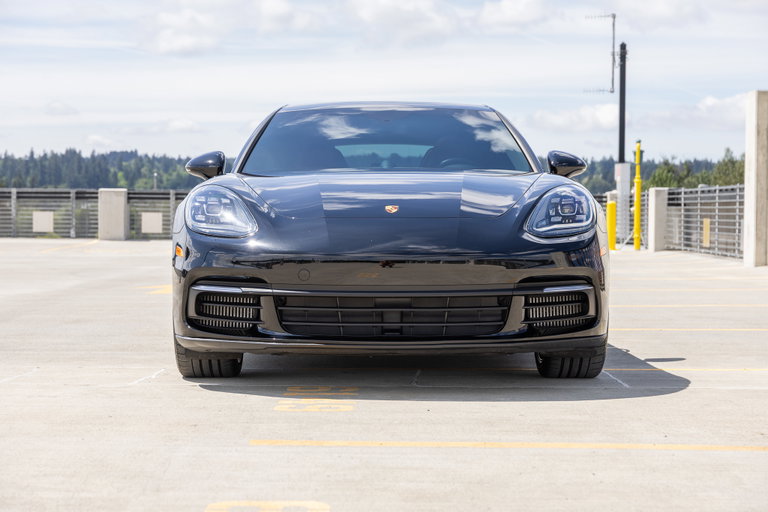 Porsche Panamera 4S