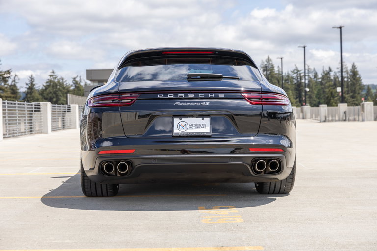 Porsche Panamera 4S