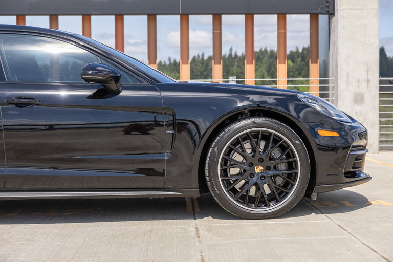 Porsche Panamera 4S