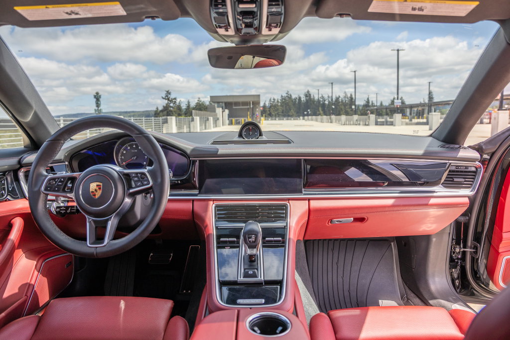 Porsche Panamera 4S