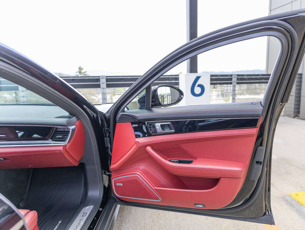 Porsche Panamera 4S