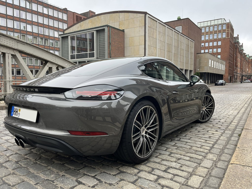 Porsche 718 Cayman S