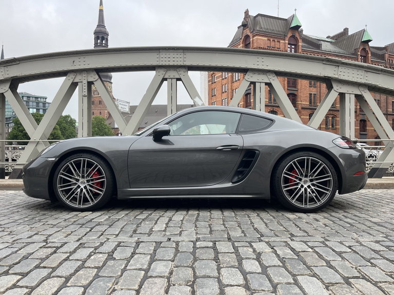 Porsche 718 Cayman S