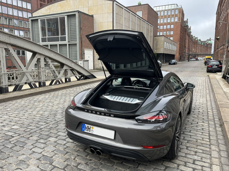 Porsche 718 Cayman S