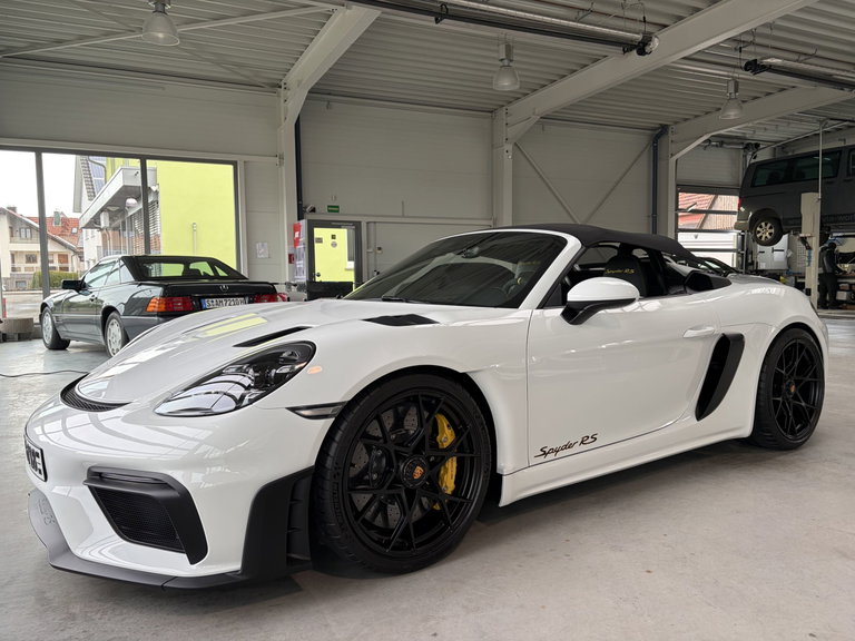 Porsche 718 Spyder RS