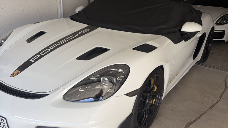 Porsche 718 Spyder RS