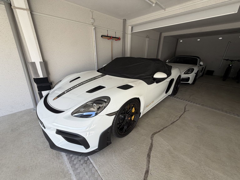Porsche 718 Spyder RS