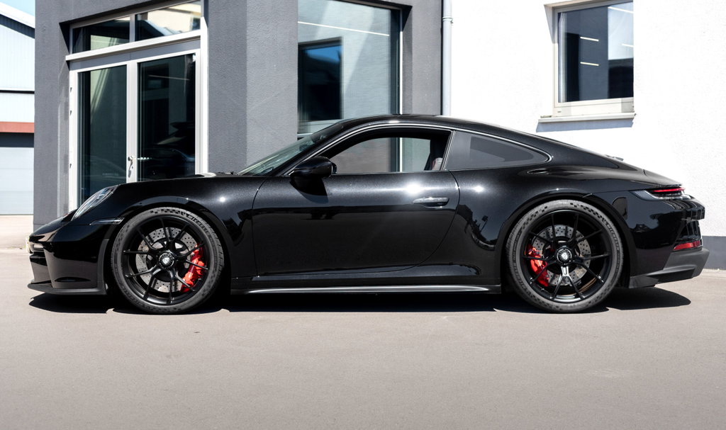 Porsche 992 GT3 Touring